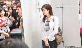 嘉欣抱抱爆料最新,揭秘娱乐圈幕后故事